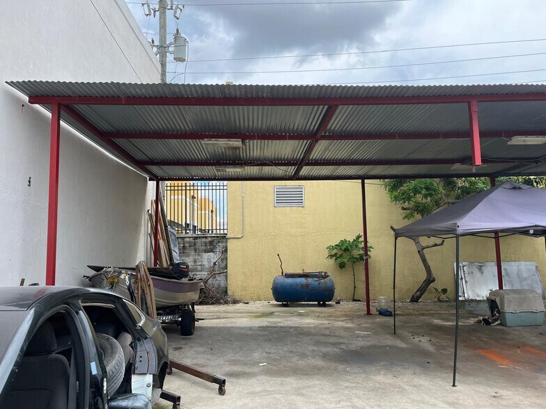 More Photos Of 2195 NW 27th Ave, Miami Freestanding For Sale