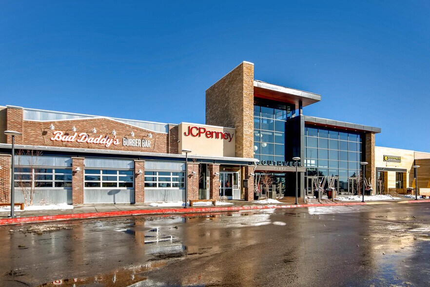 More Photos Of 9200 W Cross Dr, Littleton Coworking Space