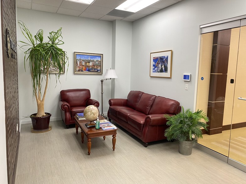 Primary Photo Of 8115 Maple Lawn Blvd, Fulton Medical For Lease