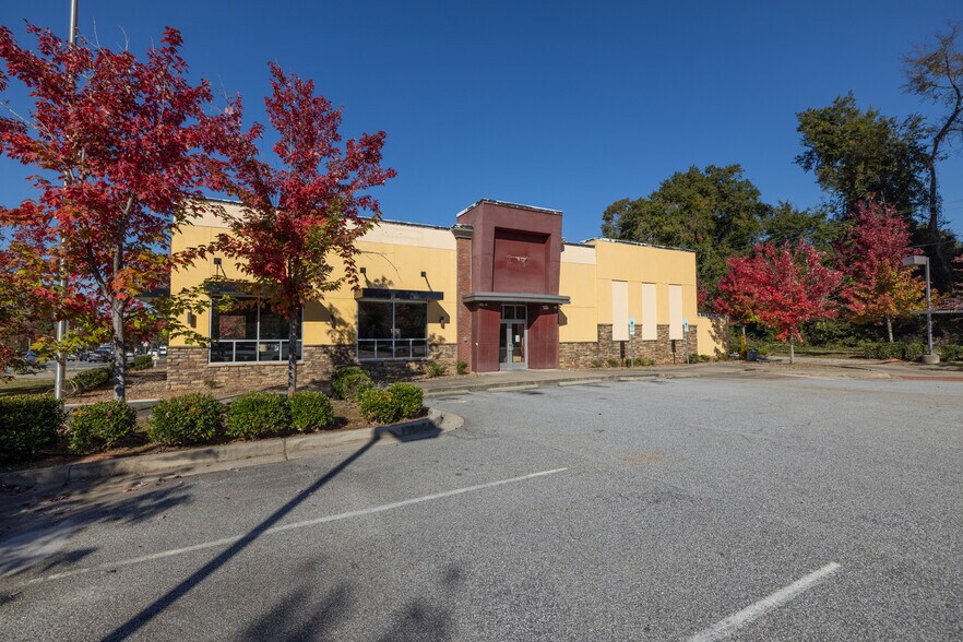More Photos Of 1071 Tiger Blvd, Clemson Restaurant For Lease