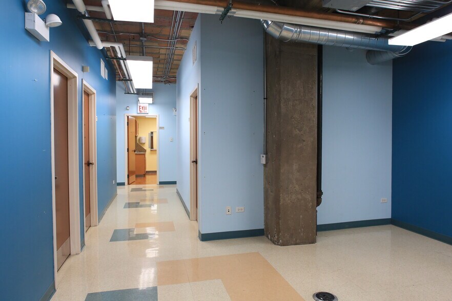 More Photos Of 557 W Polk St, Chicago Research And Development For Lease