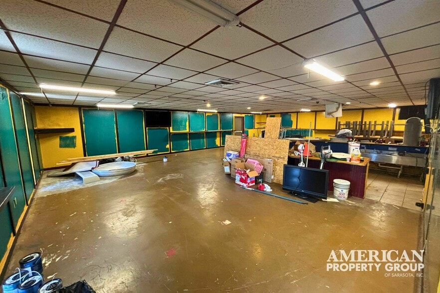 More Photos Of 14000 Tamiami Trl, North Port Hotel For Sale