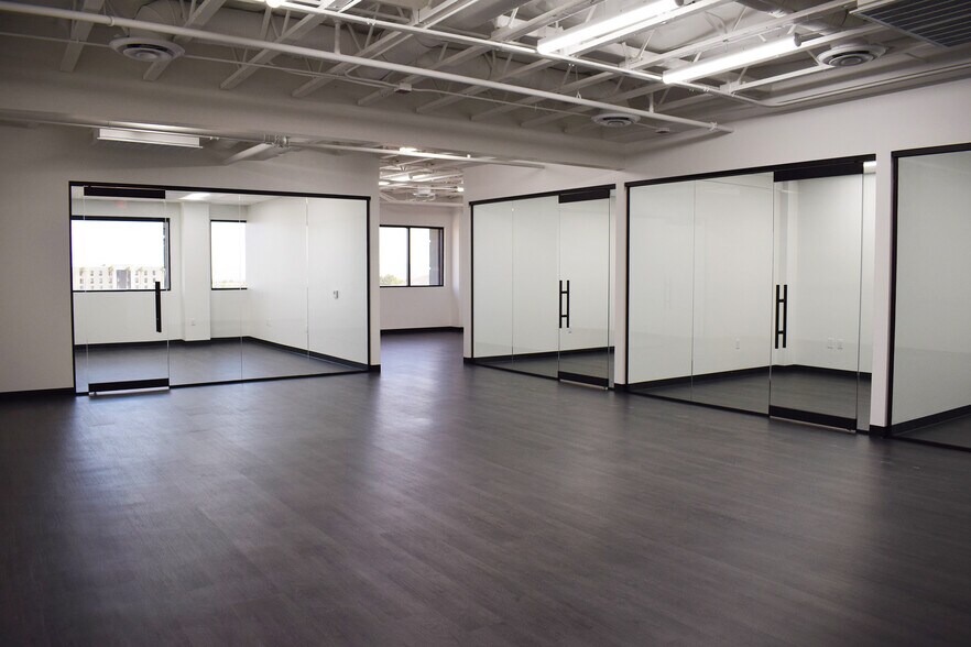 More Photos Of 4245 S Grand Canyon Dr, Las Vegas General Retail For Lease