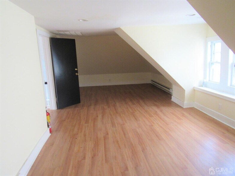 More Photos Of 177 Livingston Ave, New Brunswick Loft Creative Space For Lease