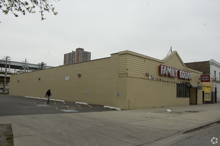 More Photos Of 5041 S Prairie Ave, Chicago Freestanding For Sale