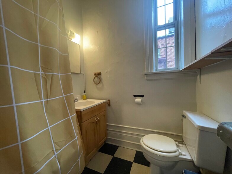 More Photos Of 1316 Eutaw Pl, Baltimore Apartments For Sale