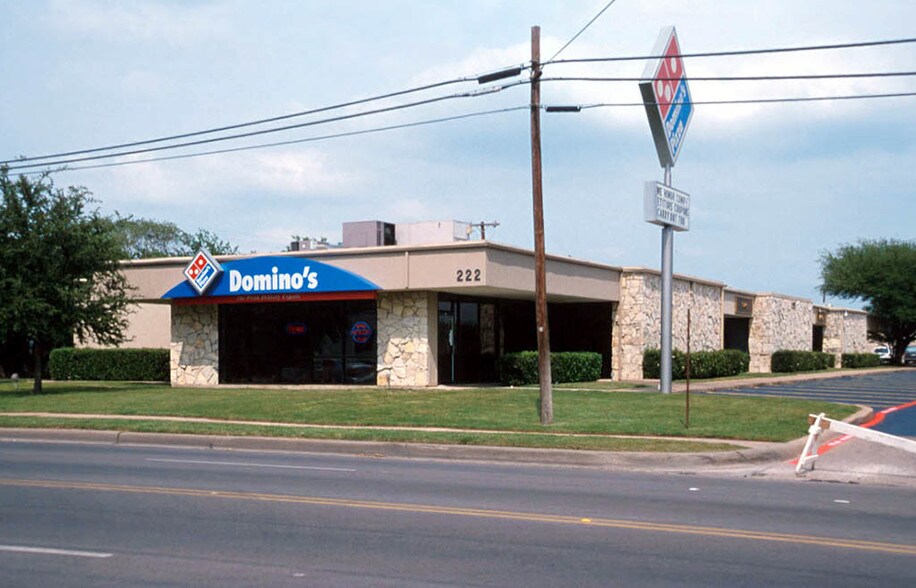 More Photos Of 220 Story Rd N, Irving Unknown For Lease