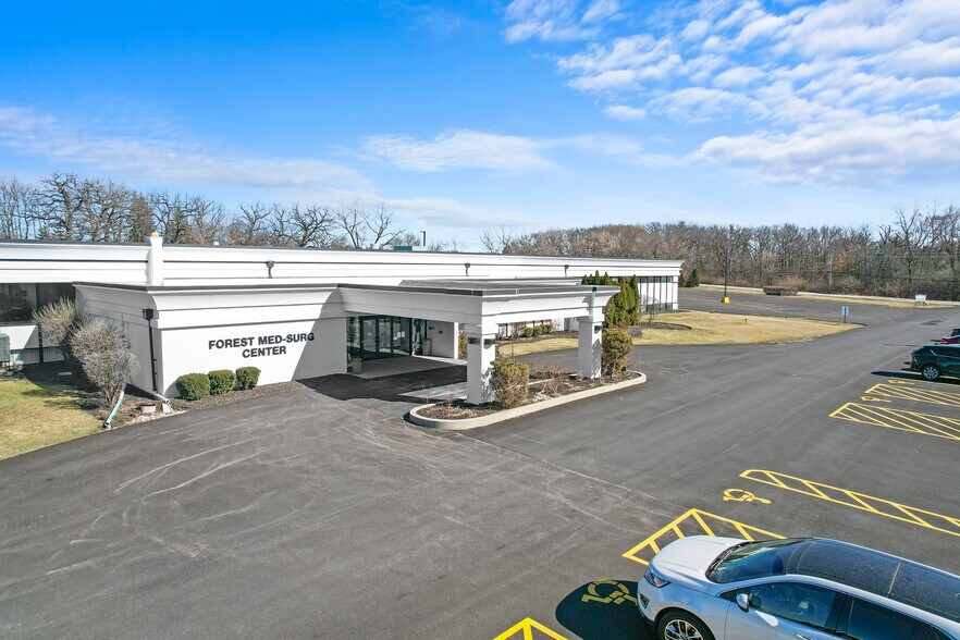 More Photos Of 9050 W 81st St, Justice Medical For Lease