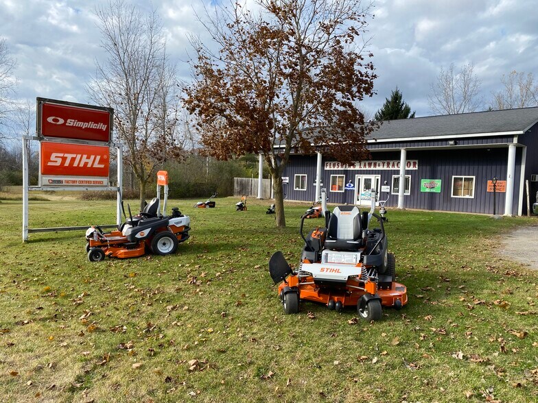 More Photos Of 9112 W Mount Morris Rd, Flushing General Retail For Sale