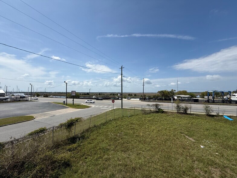 More Photos Of 2508 Newcastle St, Brunswick Apartments For Sale