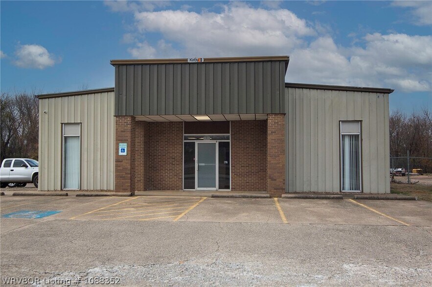Primary Photo Of 4506 S 16th St, Fort Smith Warehouse For Sale