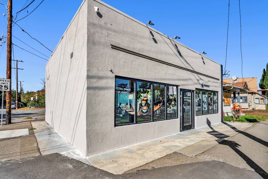 More Photos Of 1558 A St, Castro Valley Freestanding For Sale