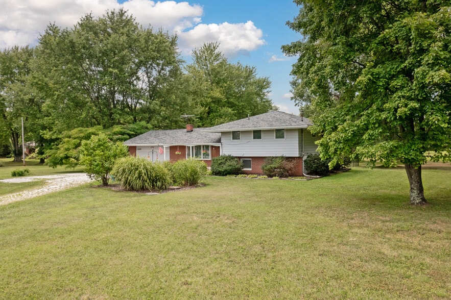 More Photos Of 10179 Johnstown Rd, New Albany Land For Sale