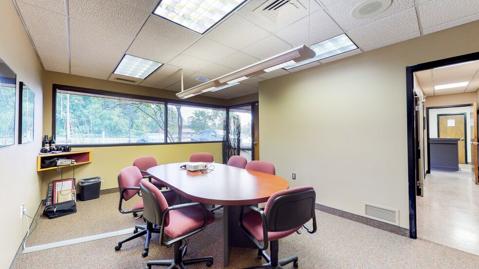 More Photos Of 956 3 Mile Rd, Grand Rapids Medical For Sale