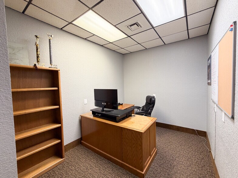 More Photos Of 601 S Rancho Dr, Las Vegas Medical For Sale
