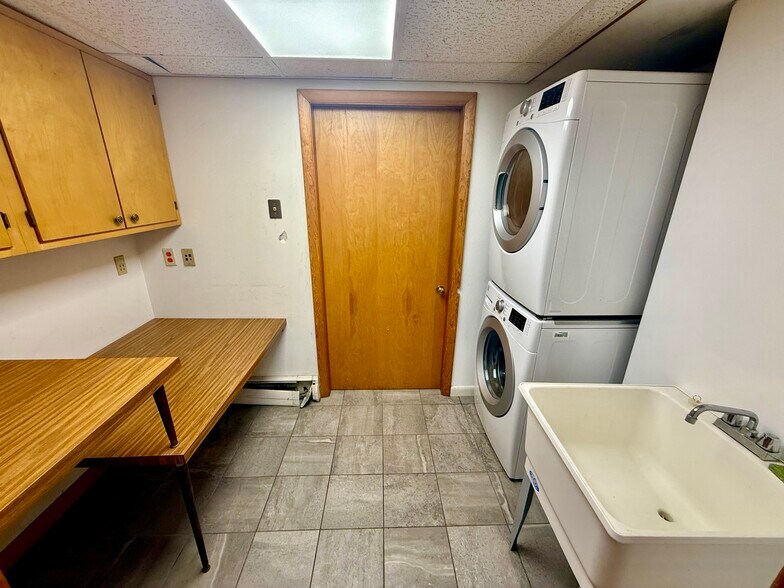 More Photos Of 41 Highland Ave, Newport Warehouse For Sale