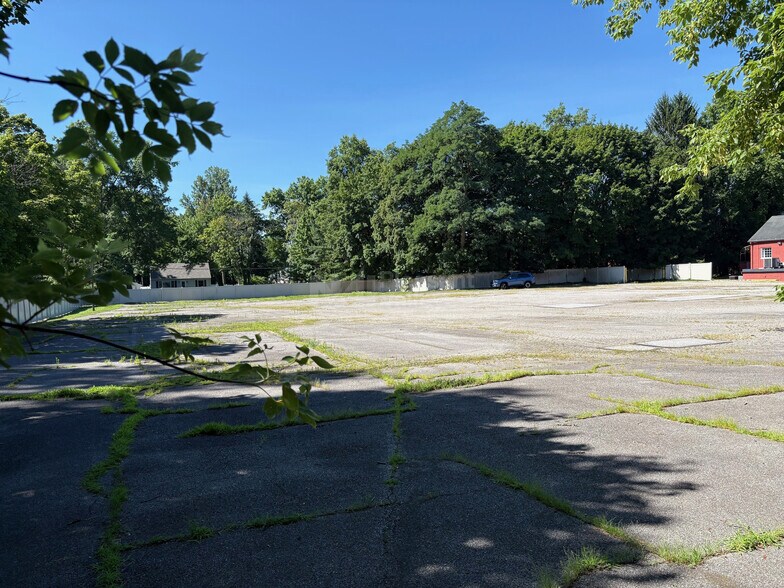 More Photos Of 3983 Darrow Rd, Stow Restaurant For Sale