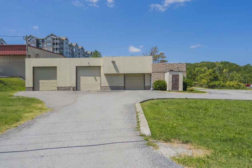 More Photos Of 3494 Dickerson Pike, Nashville Service Station For Sale