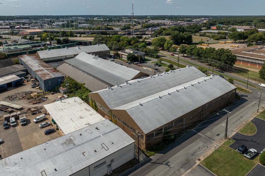More Photos Of 2029-2031 Westwood Ave, Richmond Manufacturing For Lease