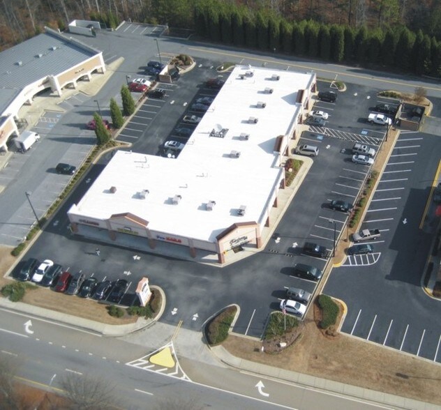 More Photos Of 2360 Towne Lake Pky, Woodstock Storefront For Lease