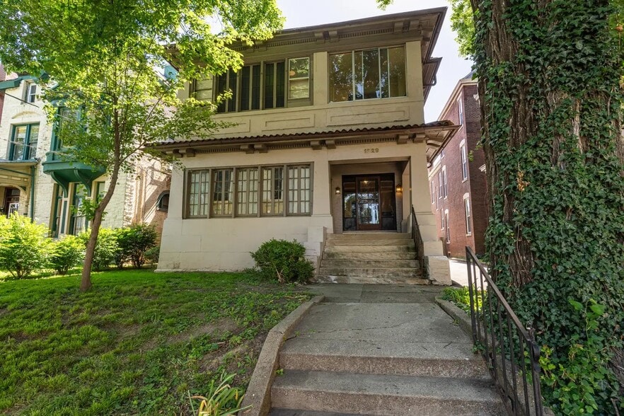 Primary Photo Of 1229 S 4th St, Louisville Apartments For Sale