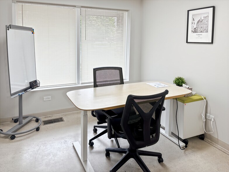 More Photos Of 100 N Atkinson Rd, Grayslake Coworking Space