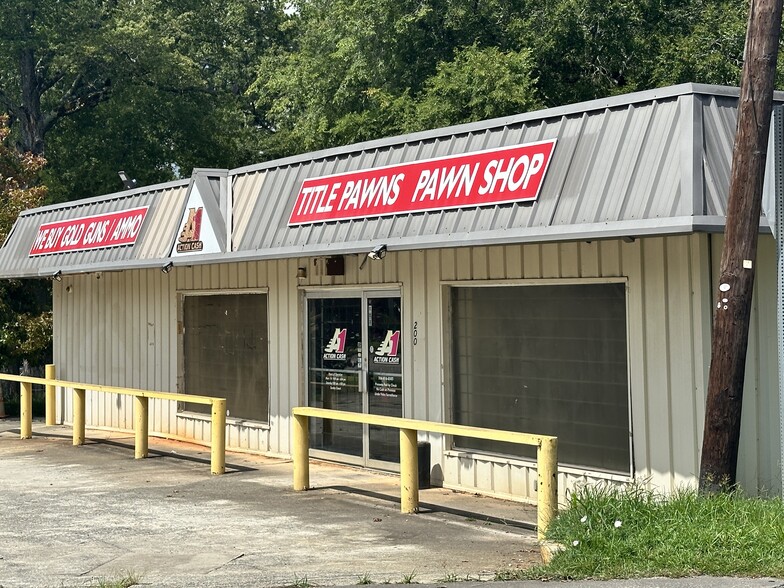 Primary Photo Of 200 S Oak St, Eatonton Storefront For Sale