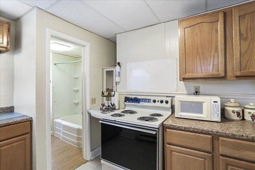 More Photos Of 229 E Union St, Cumberland Apartments For Sale