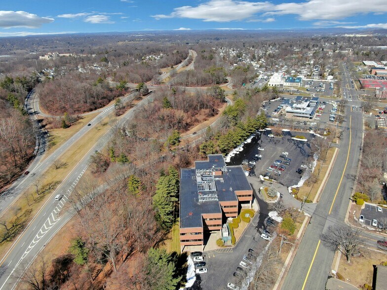 More Photos Of 100 Dutch Hill Rd, Orangeburg Medical For Lease