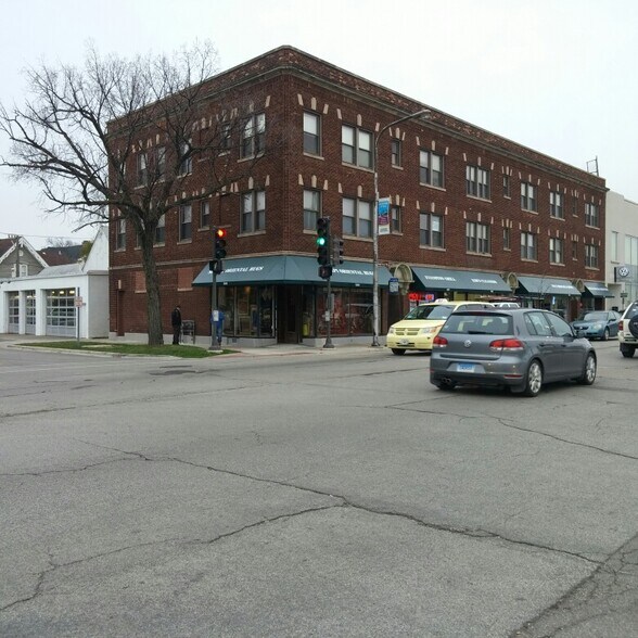 More Photos Of 1041-1049 Chicago Ave, Evanston Storefront Retail Residential For Lease