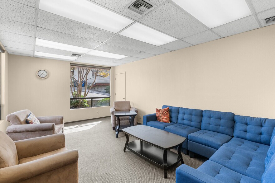 More Photos Of 4450 El Camino Real, Atascadero Office For Sale