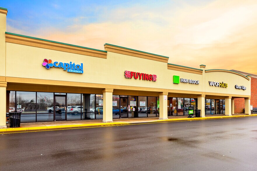 More Photos Of 780-798 Northwoods Blvd, Vandalia Unknown For Lease