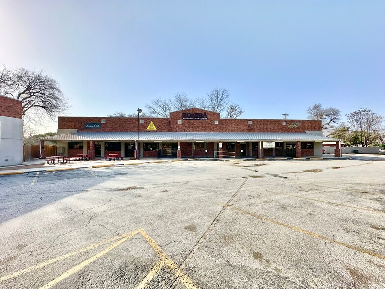 More Photos Of 3420-3440 N St Marys St, San Antonio Unknown For Lease