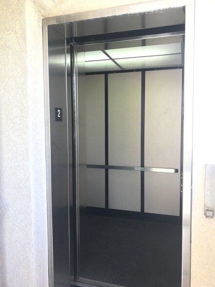 More Photos Of 1310 W St Marys Rd, Tucson Medical For Lease