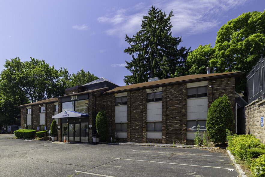 Primary Photo Of 321 Essex St, Hackensack Medical For Lease