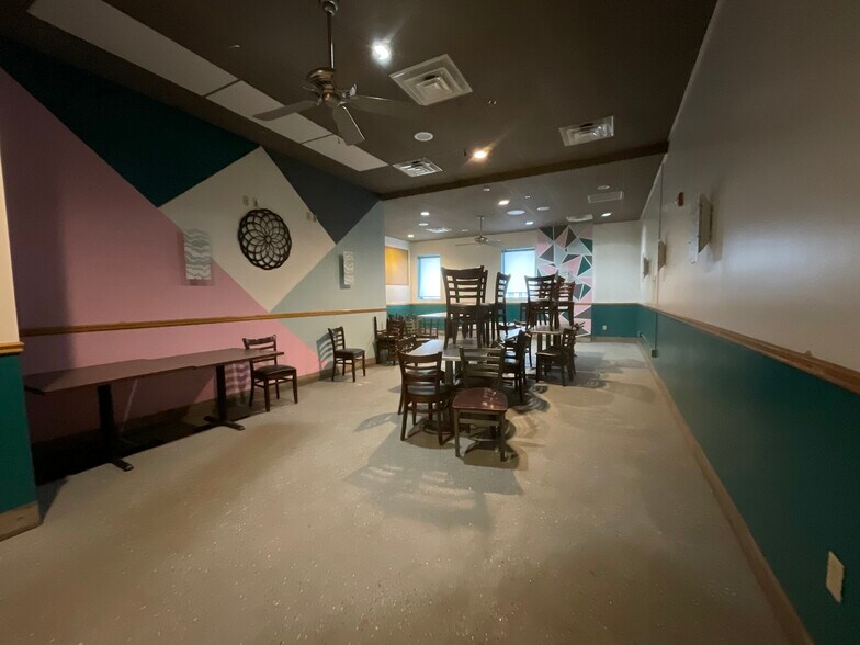 More Photos Of 37-41 North St, Pittsfield Storefront For Lease