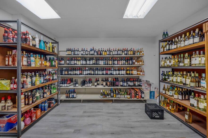 More Photos Of 2597 SW 37th Ave, Miami Storefront Retail Residential For Sale