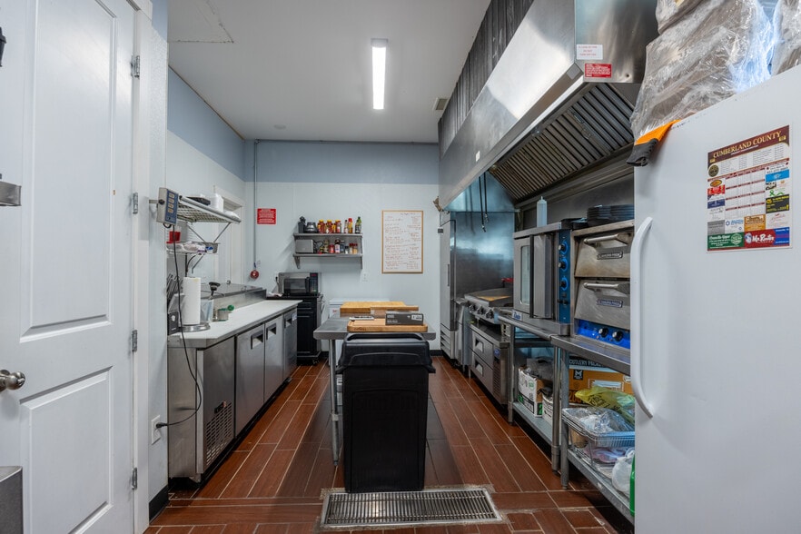 More Photos Of 6735 Wassom Memorial Hwy, Grandview General Retail For Sale