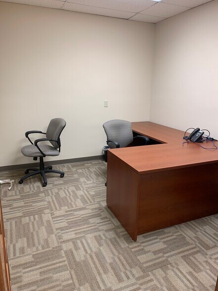 More Photos Of 2290 Lakeview Dr, Beavercreek Medical For Lease