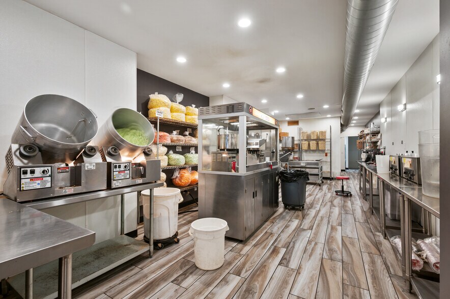 More Photos Of 4323 Butler St, Pittsburgh Storefront Retail Residential For Sale