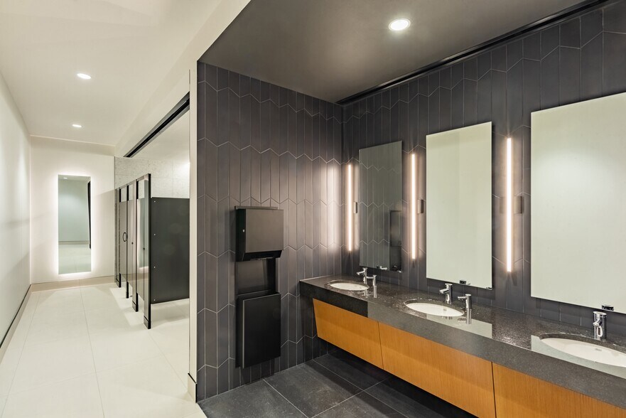 More Photos Of 3960 Dallas Pky, Plano Office For Lease