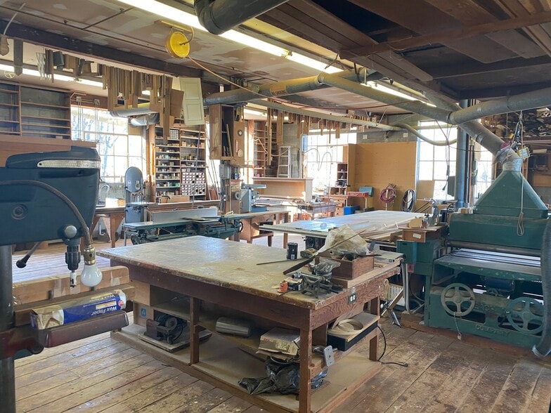 More Photos Of 81 Hawthorne St, East Weymouth Service For Sale