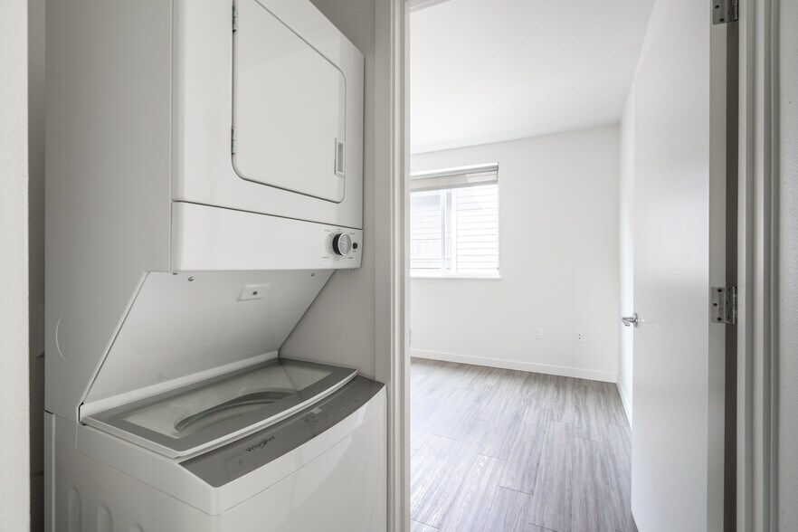 More Photos Of 4620 N Maryland Ave, Portland Apartments For Sale