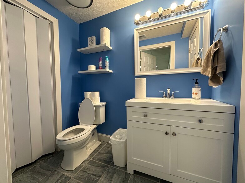 More Photos Of 3325 A St, Lincoln Office For Sale