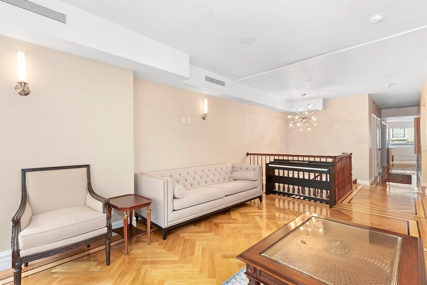 More Photos Of 32 E 74th St, New York Apartments For Sale