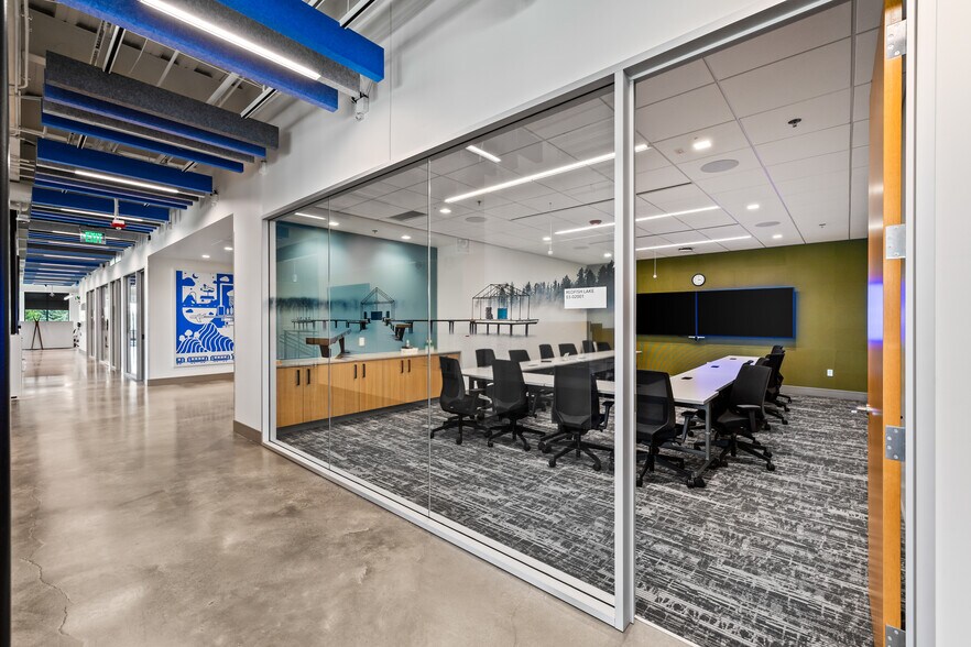 More Photos Of 250 E Eagles Gate Dr, Eagle Office For Lease