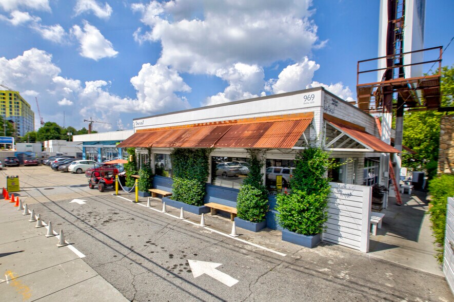 More Photos Of 969-973 Marietta St NW, Atlanta Storefront For Lease