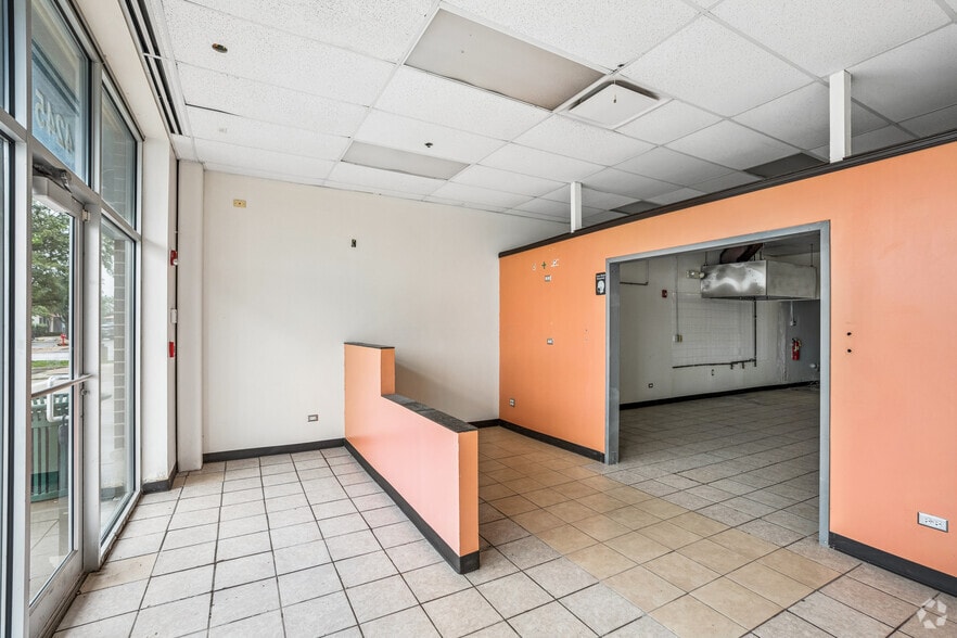More Photos Of 4147-4275 167th St, Country Club Hills Unknown For Lease
