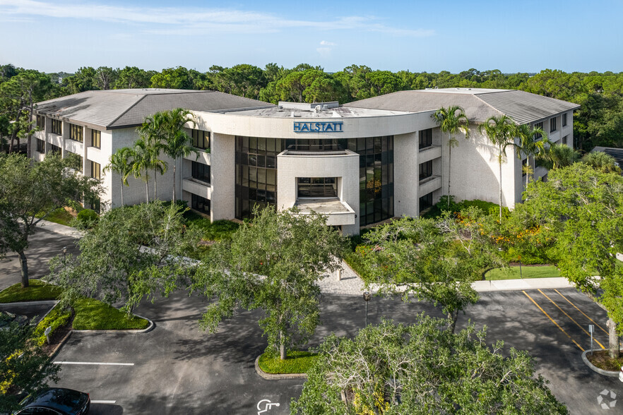 Primary Photo Of 2640 Golden Gate Pky, Naples Office For Lease