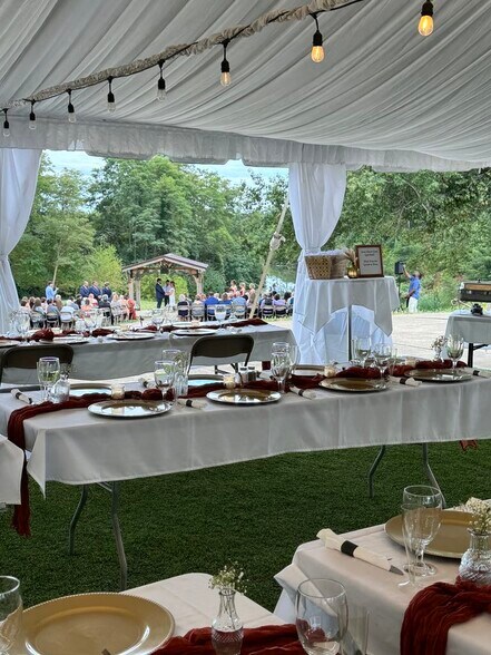 More Photos Of 1620 Summit Dr, Pekin Golf Course Driving Range For Sale